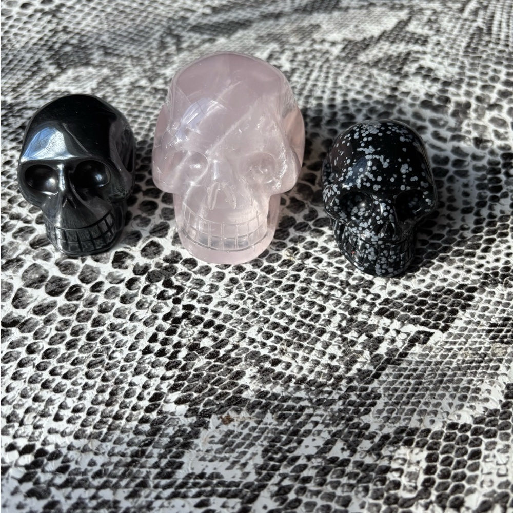 Rock Skull Skeleton Crystal gemstone set (3) - Picture 8 of 13